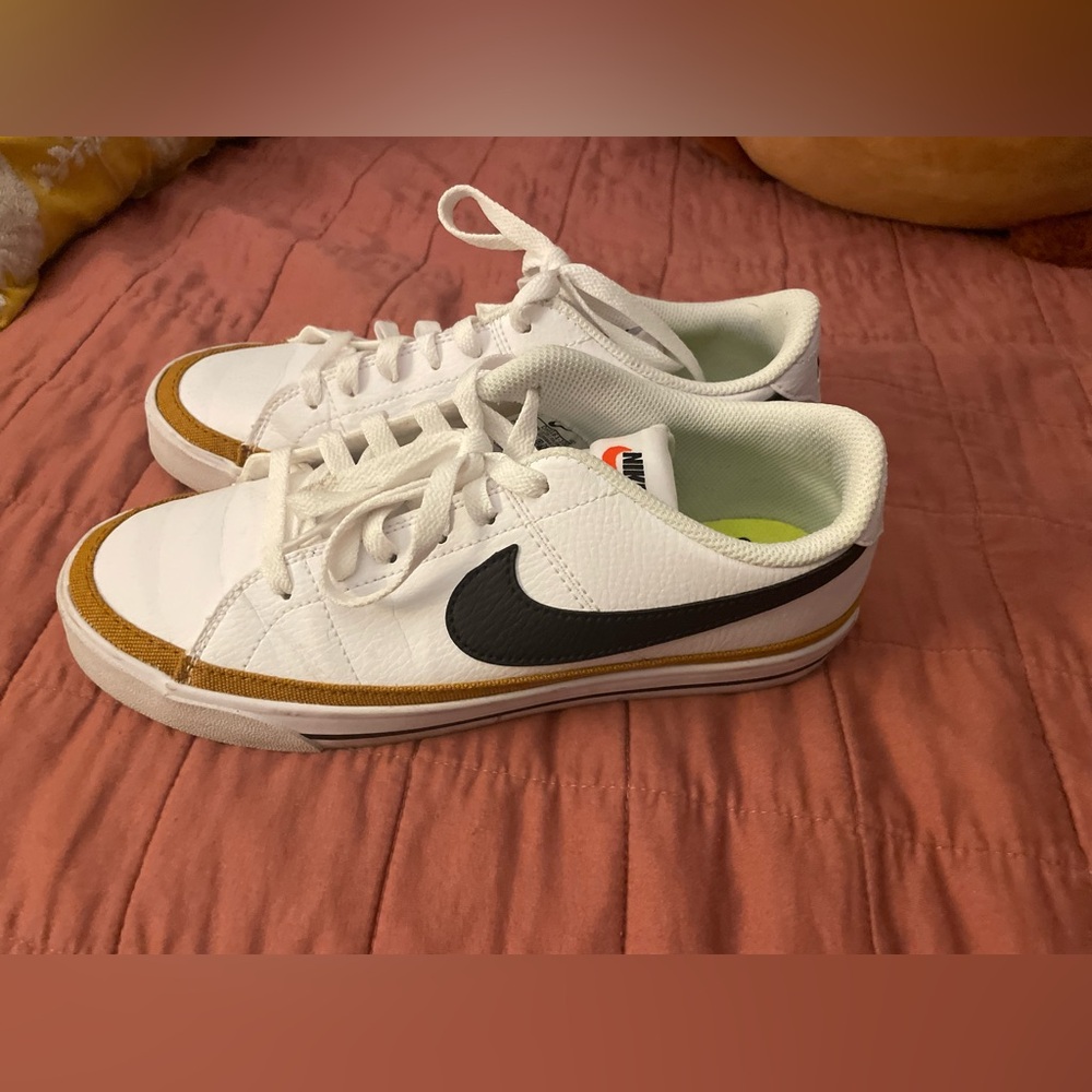Nike shoes